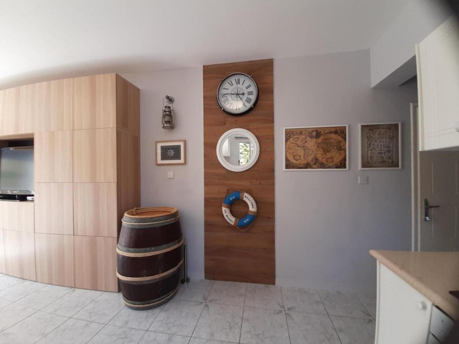 H&O Danaos Sea Breeze Apartment Пафос Екстериор снимка